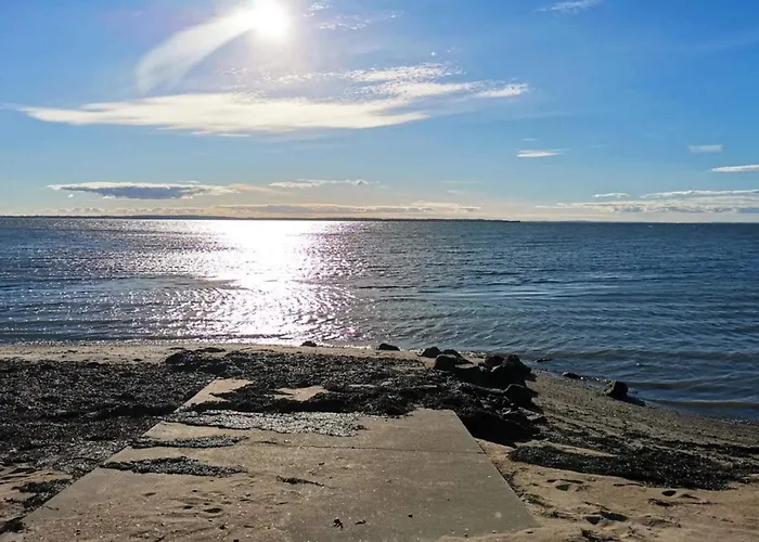 Дом отдыха 6 Person In *